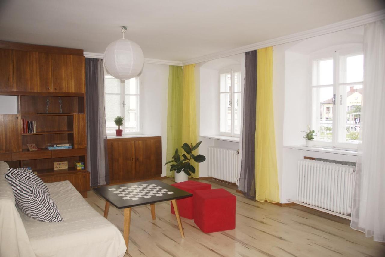 Vintage 2 Ferienwohnung Fuer 2-3-4 Schörfling Esterno foto